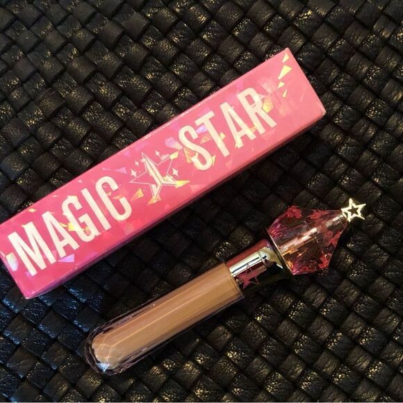 JEFFREE STAR - NWT Magic Star Concealer in C15.25 (Tan/Golden Peach Undertones) - Picture 6 of 15